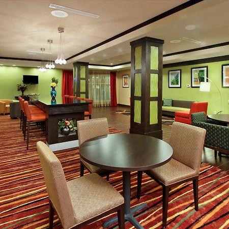 Holiday Inn Express & Suites Houston East - Baytown, An Ihg Hotel Buitenkant foto